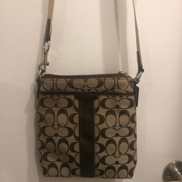 Perfect condition Coach Crossbody - Picture 2 of 5
